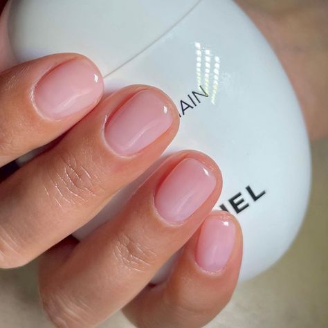 Sheer Pink Wedding Nails, Very Short Nail Designs Minimal, Blush Gel Nails, Super Short Gel Nails, Natural Nails Manicure, Milky Nails, Subtle Nails, Minimal Nails, Casual Nails