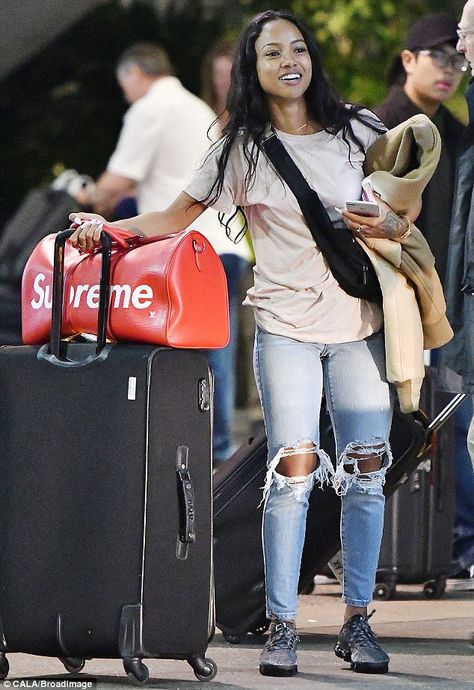 Karrueche Tran Style, Airport Outfit Comfy, Trans Outfit, Karrueche Tran, Lax Airport, Stylish Name, Chill Outfits, Miami Fashion, Copyright Infringement