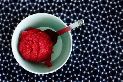 Pomegranate Sorbet Recipe Pomegranate Sorbet Recipe, Pomegranate Recipes Drinks, Pomegranate Sorbet, Pomegranate Seeds Recipe, Frozen Yogurt Popsicles, Pomegranate Tree, Sorbet Recipe, Pomegranate Recipes, Sorbet Recipes