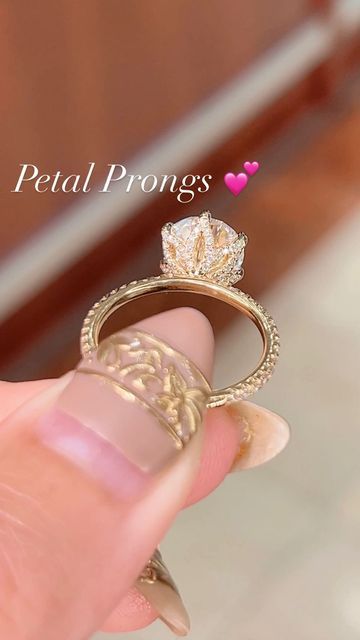 Pretty Engagement Rings, Dream Wedding Ring, Prong Engagement Rings, Cute Engagement Rings, Future Engagement Rings, Dream Engagement, Dream Engagement Rings, Princess Bride, Beautiful Engagement Rings