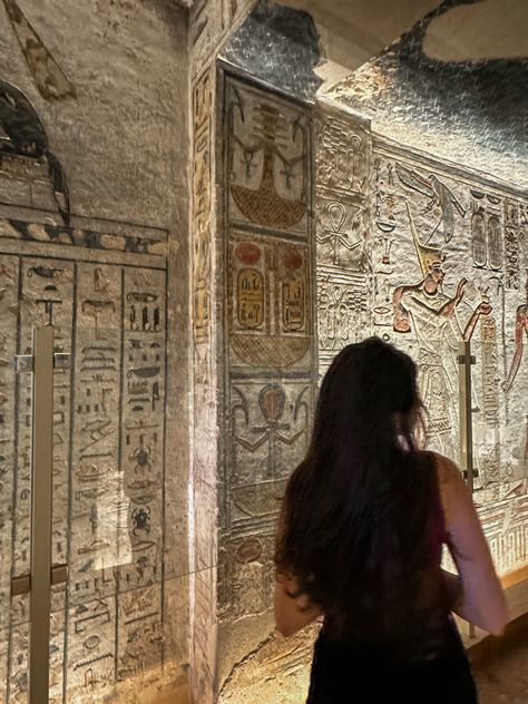 Rich Egyptian Aesthetic, Old Egypt Aesthetic, Egypt Archeology Aesthetic, Egypt Vibes Aesthetic, Egyptian Aesthetic Ancient Egypt, Egypt Temple, Vintage Egypt, Egypt Aesthetic, Arab Culture