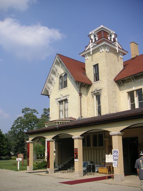 crystal lake illinois | Crystal Lake, Illinois Crystal Lake Illinois, Castle Mansion, Crystal Lake, U.s. States, Local History, Abandoned Houses, Scenic Views, Illinois, Places To See