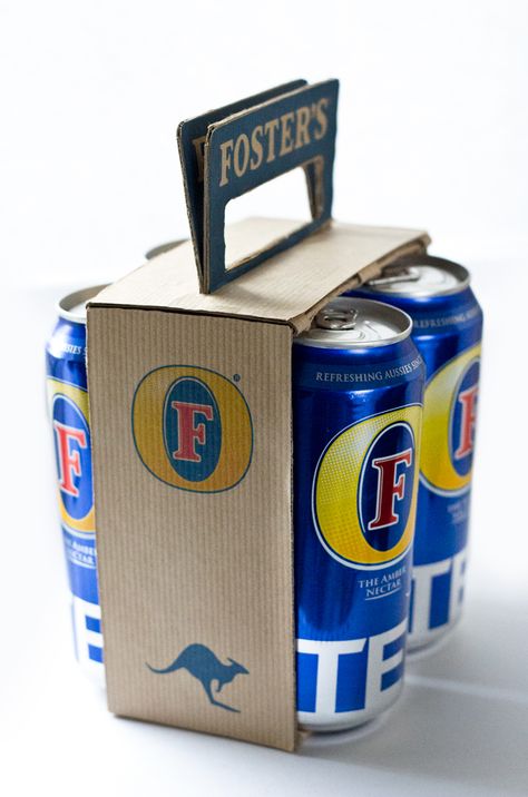 (University) Redesign of beer packaging on Behance Beer Carrier Design, Pr Packaging, Packaging Dielines, Secondary Packaging, Packaging Innovation, Can Packaging, Beer Carrier, Beer Case, Functional Beverage