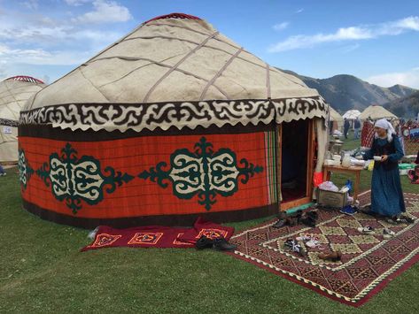 What to do in Kyrgyzstan? Check out this complete Kyrgyzstan travel guide with 27 things do, see, and eat to plan your trip. Includes treks & tours. Yurt Interior, Mongolian Yurt, Yurt Living, Interesting Things To Do, Afternoon Light, Traditional Houses, Late Afternoon, Explore Travel, Yurt