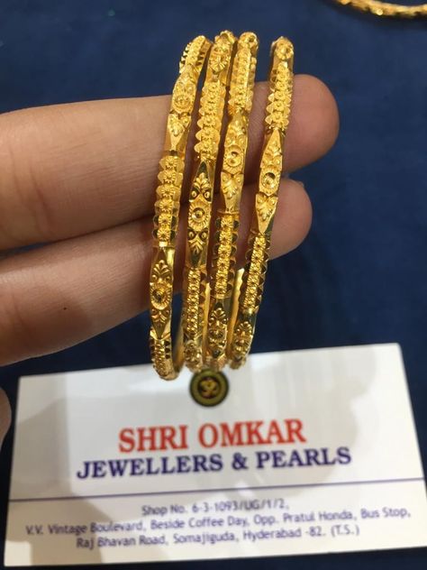 Daily Wear Gold Bangles Indian, Daily Use Gold Bangles Indian, Latest Gold Bangles, Whatsapp App, Latest Gold Ring Designs, Gold Jewelry Prom, Haram Designs, Gold Haram, Gold Bangles Indian