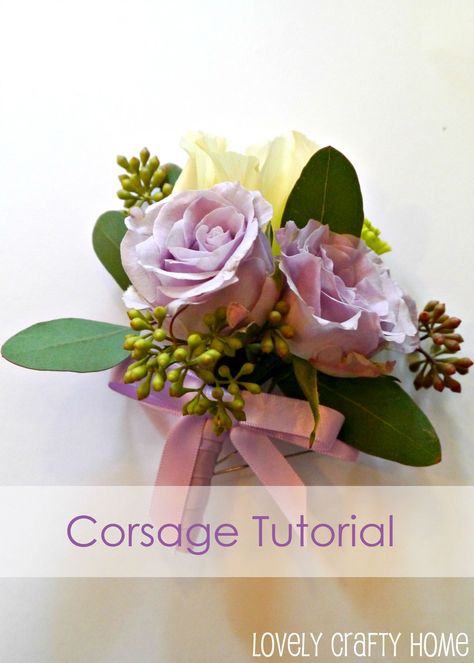 corsage tutorial Corsage Flowers, Corsage Ideas, Floral Corsage, Diy Corsage, Wedding Corsage, Boda Diy, Corsage And Boutonniere, Corsage Prom, Prom Flowers