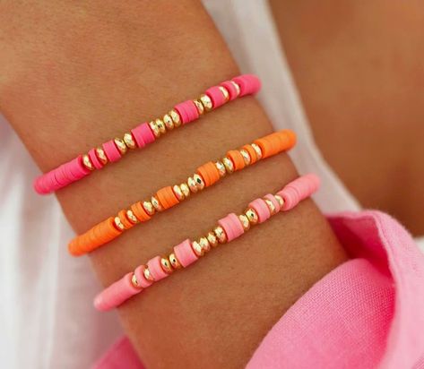 Jewelry Mood Board, Seed Beads Diy, Bracelets Stack, Surfer Bracelets, Trending Bracelets, Diy Bracelet Designs, Easy Diy Jewelry, Jewelry Accessories Ideas, Bracelet Diy