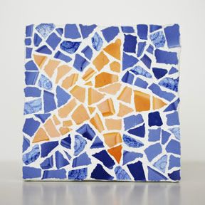 Mosaic Patterns Easy, Mosaic Easy Ideas, Easy Mosaic Patterns Using Square Tiles, Stained Glass Coasters, Mosiacs Projects Diy, Mosaic Art Easy, Easy Mosaic Art, Mosaic Designs Easy, Mosaic Art Ideas Easy