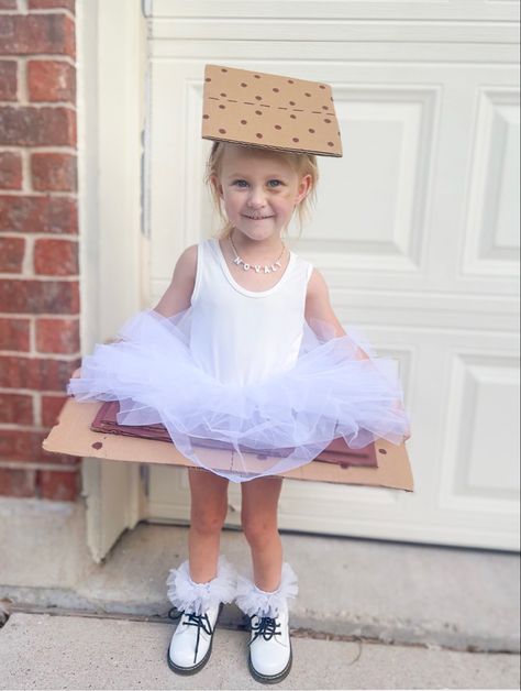 #lastminute #costume #toddlercostume #tutu #smores #toddlercostumes #diycostumes #halloween #halloweencostume #halloweencostumeforkids #halloweencostumeswomen #aesthetic Family Smores Halloween Costumes, S’more Halloween Costumes, Smores Halloween Costume, Diy Smores Costume, S'more Halloween Costume, Smore Costume, Smores Costume, Creative Costumes For Kids, Toddler Halloween Costumes Girl