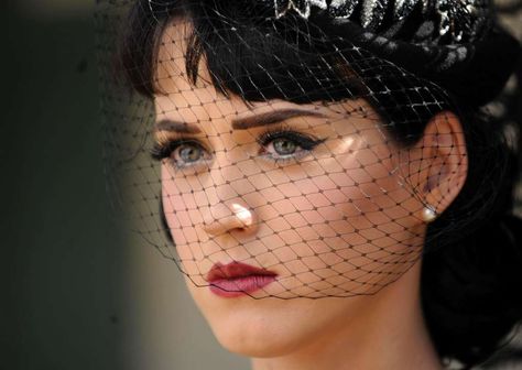 Irish Girls | The 30 Sexiest Celtic Women Caught Wearing Green Katy Perry Makeup, Black Birdcage Veils, Katy Perry Wallpaper, Idda Van Munster, Katy Perry Hot, Irish Women, Birdcage Veil, Christina Hendricks, Black Veil