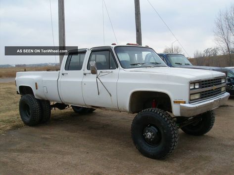 chevy lifted dually | Huge 1977 Lifted 1 Ton Chevy Crew Cab Dually 4x4 Long Box C/K Pickup ... 1980s Trucks, 86 Chevy Truck, Chevy K30, Lifted Dually, Chevy Dually, Chevy Suv, 87 Chevy Truck, Custom Truck Parts, Chevy Trucks Older