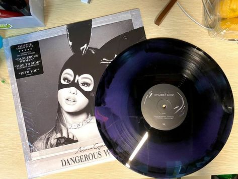 Ariana Grande Record Player Aesthetic, Dangerous Women, Ariana Grande Dangerous, Vinyl Aesthetic, Ariana Grande Dangerous Woman, Fall Music, Soundtrack To My Life, Vinyl Cd, Vinyl Music