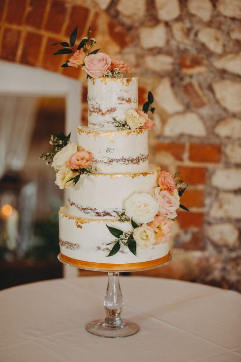 Wedding Cake With Gold Foil, Cake With Gold Leaf, Peach Gold Wedding, Cake Wedding Flowers, Wedding Cake Gold, Wedding Flowers Blush, Wedding Cake With Gold, Semi Naked Wedding Cake, Peach Pink Wedding