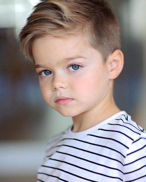 Sopo Snaps 🌟 on Instagram: “Adorable Austin!! ❤️ Shirt- @beau_hudson 🌟” Toddler Hairstyles Boy, Baby Haircut, Boy Haircuts Short, Toddler Haircuts, Cool Boys Haircuts, Boy Haircuts Long