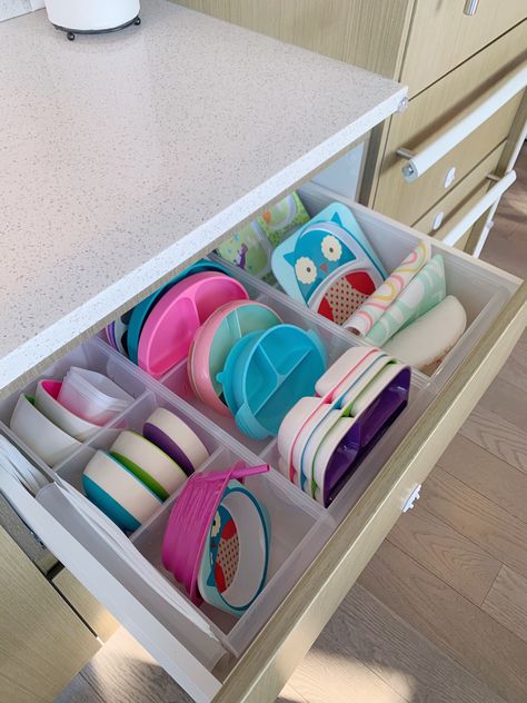 How To Organize Plates And Bowls, Kids Kitchen Drawer Organization, Disposable Plates Organization, Baby Plates And Bowls Organization, Kids Plates And Cups Organization, Kids Dishes Organization, Plates And Bowls Organization, Bib Storage Ideas, Baby Kitchen Organization