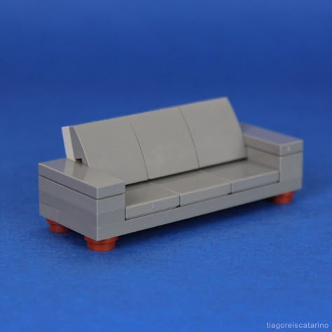 Build your own minifig-scale LEGO pool table [Instructions] | The Brothers Brick | The Brothers Brick Lego Couch, Lego Pool, Lego Lamp, Lego Diy Crafts, Easy Lego Creations, Lego House Ideas, Lego Furniture, Diy Lego, Lego Building Instructions