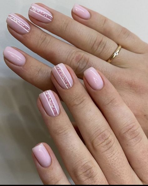 Lilac Nails, Subtle Nails, Short Square Nails, Work Nails, Cute Gel Nails, Nails 2023, Short Acrylic Nails Designs, Pink Nail, Chic Nails