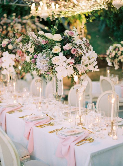 Pastel pink wedding reception tablescape inspiration with flowers. 🎶 #WeddingCenterpieces #WeddingTablescapes #Tablescapes #TableSettings #Tablerunner #WeddingReception #WeddingReceptionIdeas #Wedding #Weddings #WeddingDay #WeddingIdeas #WeddingInspiration #WeddingPlanning Baby Pink Wedding, Pastel Wedding Theme, Pastel Pink Weddings, Deco Pastel, Erich Mcvey, Pink Wedding Decorations, Centerpieces Ideas, Light Pink Wedding, Trending Wedding