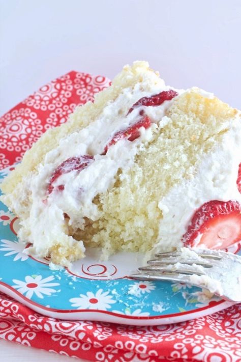 A slice of strawberry cream cake with strawberries and cream cheese whipped cream topping. Strawberry And Cream Cake, Vanilla Cream Cake, Strawberry Heaven, My Country Table, Strawberry Cream Cake, Strawberry Things, Fresh Strawberry Recipes, Strawberry Cream Cakes, Retirement Cake