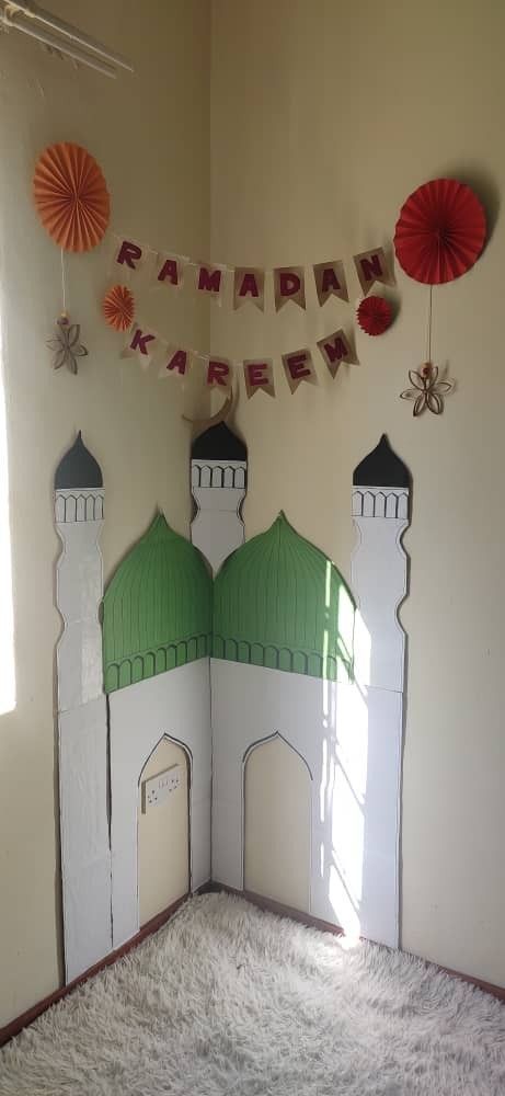 Ramdan Decore Ideas For Kids, Ramadan Decorations In School, Eid Crafts For Kids Ramadan Activities, Diy Mosque At Home, Eid Decoration For School, Ramadan Decor For Kids, Diy Ramadan Decorations For Kids, Ramadan Ideas Decorations, Ramadan School Decorations