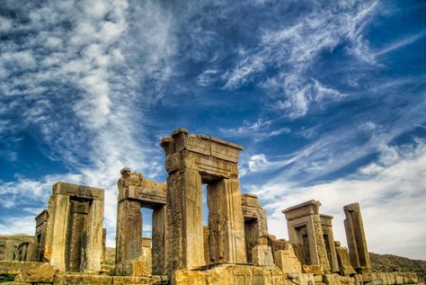 Persepolis (Takht-e-Jamshid), Iran Takhte Jamshid, Ancient Persian Architecture, Cyrus The Great, Shiraz Iran, Persian Architecture, Persian Empire, Ancient Persian, Shiraz, Ancient Ruins