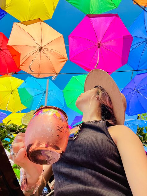 Te super recomiendo este lugar para visitar en Tepoztlán Morelos donde podras disfrutar de snacks, bebidas y un buen ambiente. #travel #traveloutfit #travelguide #travelphotographer #travelphotographyinspiration #photography #photographers #pueblosmágicos #viajes #tepoztlan #visitmexico #viajes Insta Photos, Pic Ideas, Picture Photo, Tumblr, Instagram