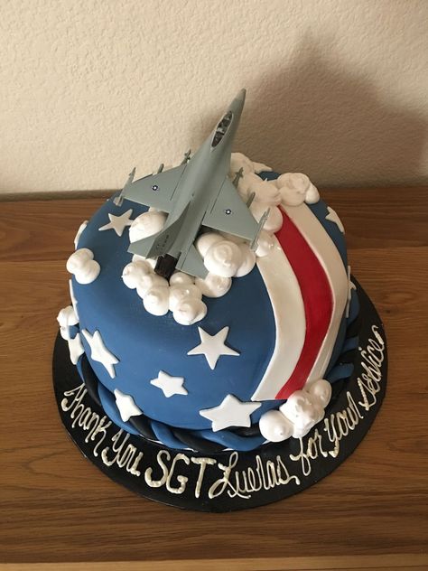 Airplane Cake For Men, Military Cake Ideas, Military Birthday Cake, Fighter Jet Cake, Army Birthday Cakes, Airplane Birthday Cakes, Army Cake, Military Cake, Army Birthday