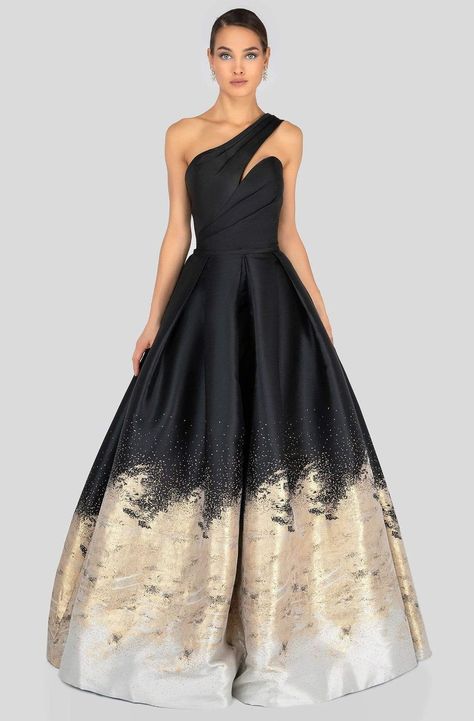 962e56a8a0b0420d87272a682bfd1e53desc48120060ri Gold Homecoming Dress, Plus Size Homecoming Dresses, Floral Homecoming Dresses, Black And Gold Dress, Purple Homecoming Dress, Long Sleeve Homecoming Dresses, Couture Evening Dress, Black Homecoming Dress, Prom Dresses Yellow