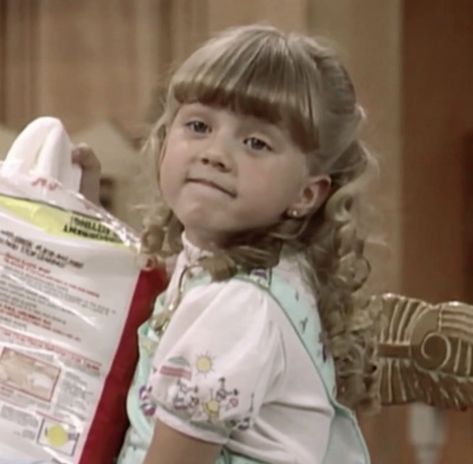 Stephanie Tanner Aesthetic, Stephanie Tanner Full House, Full House Stephanie, Full House Season 1, Full House Tv Show, Stephanie Tanner, Ashley Michelle, Michelle Tanner, Jodie Sweetin