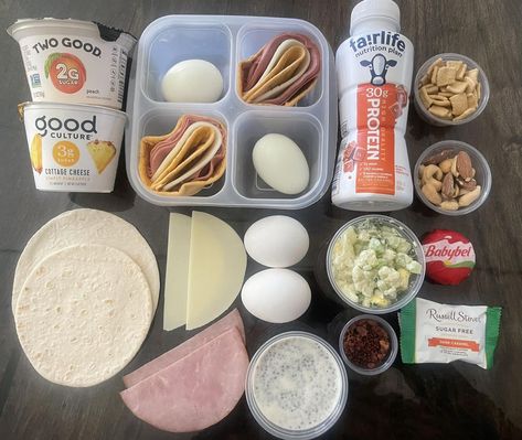 Bariatric Snack Box Ideas, 1 Month Post Op Vsg Meals, Vsg Food Ideas, Bariatric Friendly Fast Food, Bariatric Meal Prep For The Week, Bariatric Must Haves, Pre Bariatric Diet Plan, Vsg Pre Op Diet, Bariatric Pre Op Diet