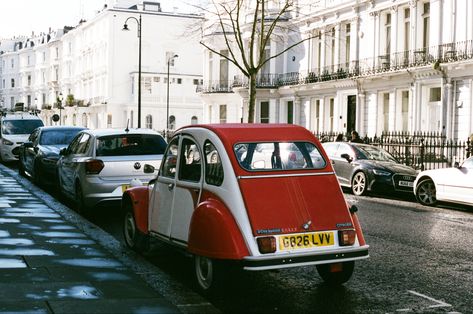 London Film Photography, Quantum Jumping, Europe Film, England Aesthetic, 35mm Film Photography, London Film, Travel Vintage, Film Photography 35mm, Photography London