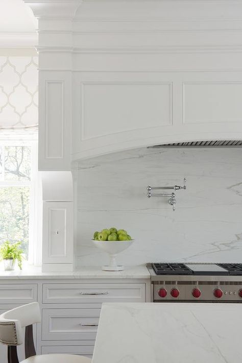 Big Range Hood, Millwork Hood Fan, Oversized Range Hood Ideas, Kitchen Hood Vent Ideas, White Vent Hood, Curved Range Hood, Hood Fans, Kitchen Hood Vent, Reno Kitchen