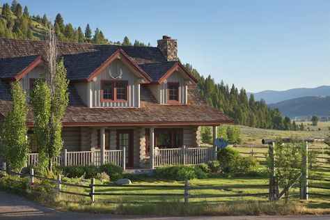 Mediterranean Farmhouse Exterior, Family Glamping, Ranch Vacation, Glamping Cabin, Luxury Ranch, Country Home Magazine, Montana Ranch, Hill Country Homes, Into The West