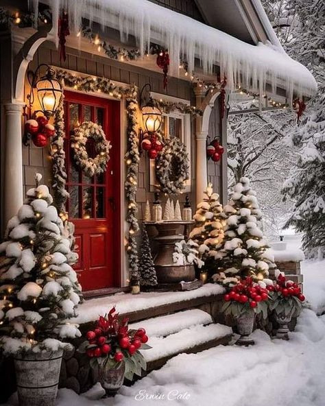 Winter Christmas Scenes, Beautiful Christmas Scenes, Lights Aesthetic, Christmas Scenery, Casa Country, Christmas Porch Decor, Christmas Lovers, Christmas Room, Christmas Porch