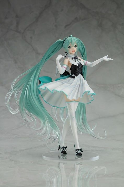 Miku Figures, Miku Figure, Anime Figurines, Figure Poses, Anime Dolls, Art Poses, Drawing Poses, Anime Figures, Cute Dolls