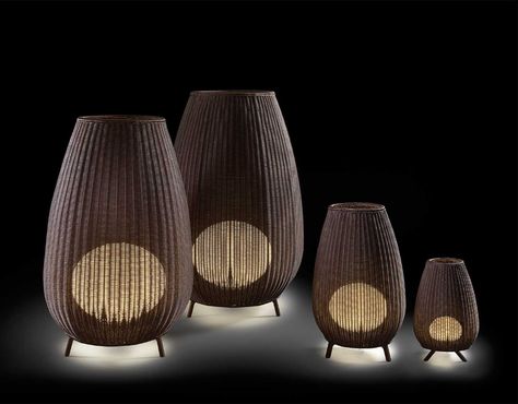 Amphora outdoor lamps by Bover: the charm of hand-woven wicker Bover Lighting, Amazing Lamp, Novelty Floor Lamp, Prop House, Rechargeable Lamp, Outdoor Floor Lamps, Store Food, Tom Dixon, Outdoor Flooring