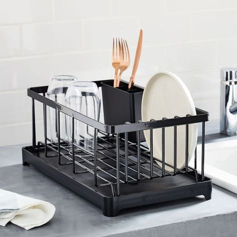 Five Favorites: Chic Black Dish Drainers - Remodelista Organize Kitchen, Kitchen Counter Organization, Kitchens Ideas, Counter Organization, Kitchen Decorations, Decorating Kitchen, Organizing Wires, Dish Storage, Outdoor Furniture Decor