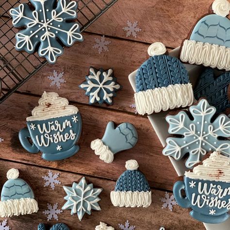 Winter Theme Decorated Cookies, Hot Cocoa Decorated Cookies, Winter Themed Cookies Decorated, Winter Theme Sugar Cookies, Hot Cocoa Sugar Cookies Decorated, Snow Cookies Decorated, Hot Cocoa Cookies Decorated, Winter Sugar Cookies Decorating Ideas, January Sugar Cookies