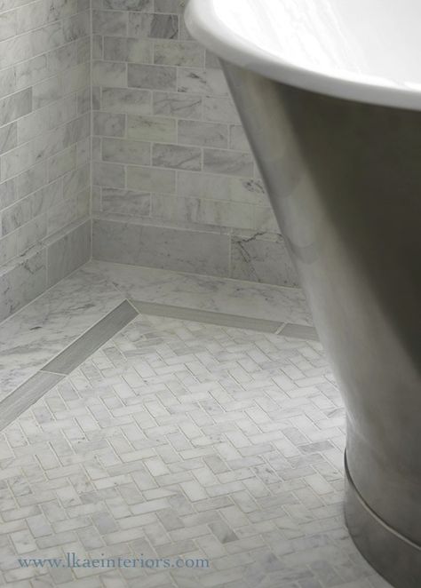 L Kae Interiors                                                       … Powder Room Floor Tile, Shower Remodel Diy, Small Shower Remodel, Flooring Designs, House Redo, Fiberglass Shower, Primary Bath, Marble Showers, Bad Inspiration