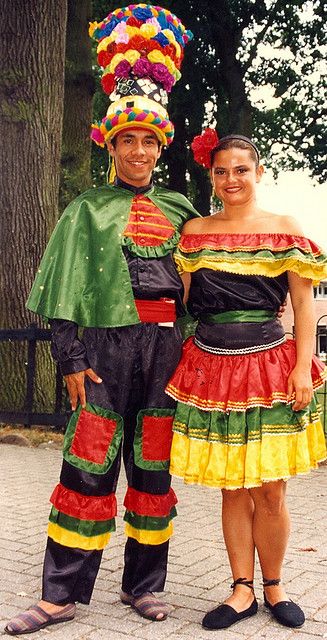 South America. America Outfit, America Latina, Historical People, Folk Dresses, We Are The World, South America Travel, Travel South, Ethnic Dress, People Of The World