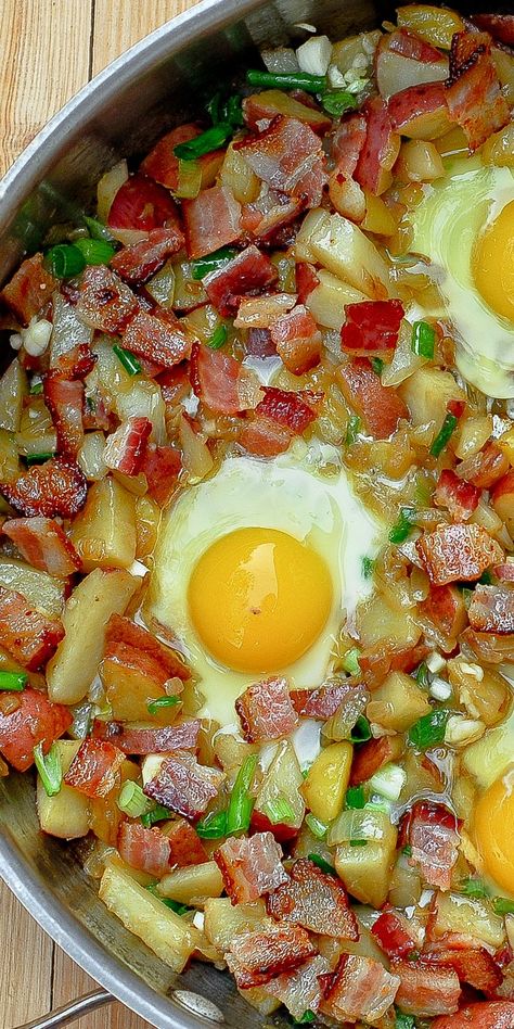 Egg Bacon Breakfast Ideas, Breakfast Ideas Eggs And Potatoes, Bacon For Breakfast, Eggs Bacon Potatoes Breakfast, Red Potato Breakfast Recipes, Breakfast With Potatoes And Eggs, Bacon And Egg Recipes, Eggs And Bacon Recipes, Breakfast Ideas With Eggs And Bacon