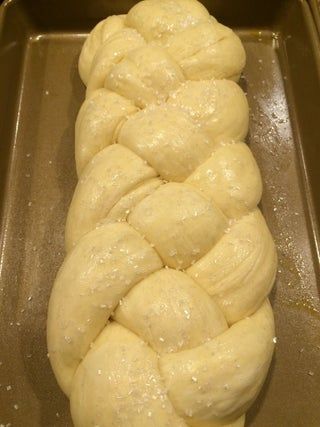 Finnish Pulla Bread Recipe, Pulla Bread Recipe, Pulla Recipe, Cardamom Bread, Finland Food, Finnish Recipes, Coffee Bread, Norwegian Food, Scandinavian Food