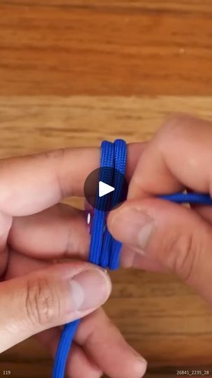 Monkey Fist Knot Tutorial, Macrame Business, Paracord Monkeyfist, Monkey Fist Knot, Paracord Projects Diy, Paracord Tutorial, Knots Tutorial, Paracord Projects, Paracord