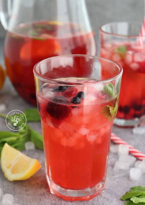 Limonada con frutos rojos - Cocinando Entre Olivos Fotos Ideas, Beer Glasses, Drinks, Ethnic Recipes, Tableware, Essen