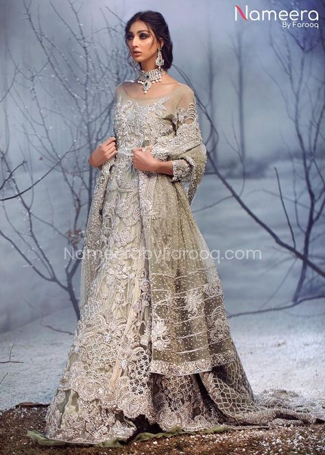 Champagne Bridal Dress, Pakistani Maxi, Bridal Dress Pakistani, Pakistani Maxi Dresses, Ammara Khan, Bridal Lehenga Pakistani, Dress Stole, Pakistani Bridal Dress, Dress Pakistani