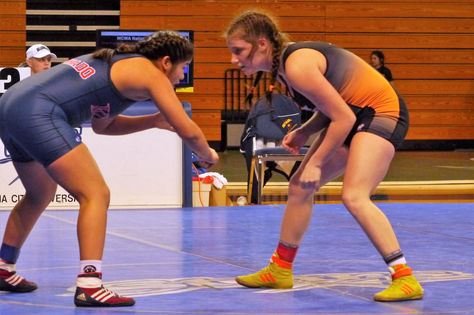 The growth of women’s wrestling is not just taking place at the high school level – where it is the fastest growing sport in the nation – it is also taking place at the college level. T… Female Wrestlers High School, Wrestling Diet, Wrestling Practice, Wrestling Aesthetic, Girls Wrestling, Oklahoma City University, College Wrestling, Year Book, Women's Wrestling