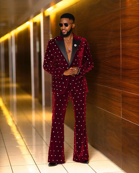 A mahogany red, peak lapel tuxedo suit with silver ss40 Swarovski crystal details & trumpet cut Pant

What you get :

suit
pant trousers Luxury Red Suits, Luxury Red Notch Lapel Suit, Luxury Fitted Red Three-piece Suit, Luxury Red Single-breasted Suit, Luxury Red Three-piece Business Suit, Suit Fashion Men's, Prom Blazers, Lace Suit, Groom Tuxedo