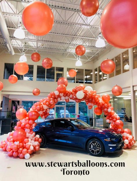 Car Dealership Balloon Decor, Car Balloon, Gift Balloon, Balloon Cars, Corporate Event Design, Car Dealerships, Diy Balloon Decorations, Birthday Balloon Decorations