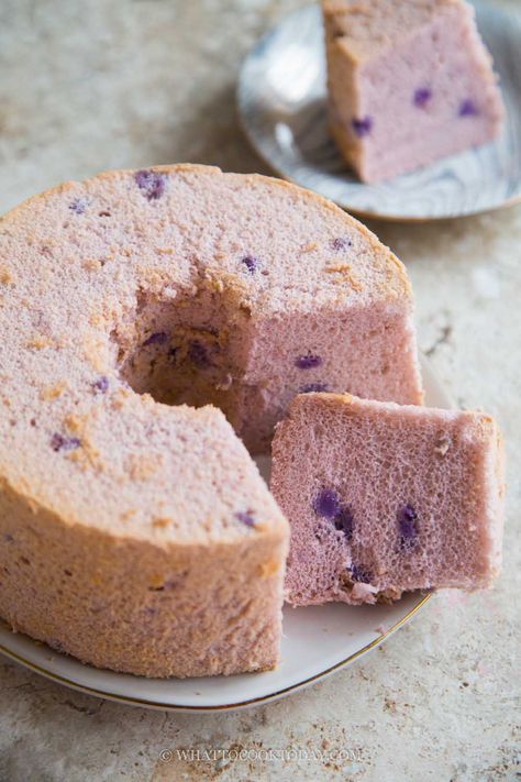 Sweet Potato Cake Recipe, Purple Sweet Potato, Fluffy Cake, Sweet Potato Cake, Purple Sweet Potatoes, Chiffon Cake, Tried And True, Sweet Potatoes, Amazing Cakes