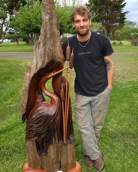 Fresh Heron, sculptured from salvaged redwood. Credit: Jeffro Uitto Chainsaw Wood Carving, Woodworking Store, Woodworking School, Wood Turning Lathe, Woodworking Logo, Woodworking Joinery, Tree Carving, Chainsaw Carving, Router Woodworking